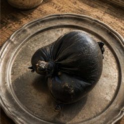 محصول روغن حیوانی نیم کیلوگرمی عشایری به همراه هیزه